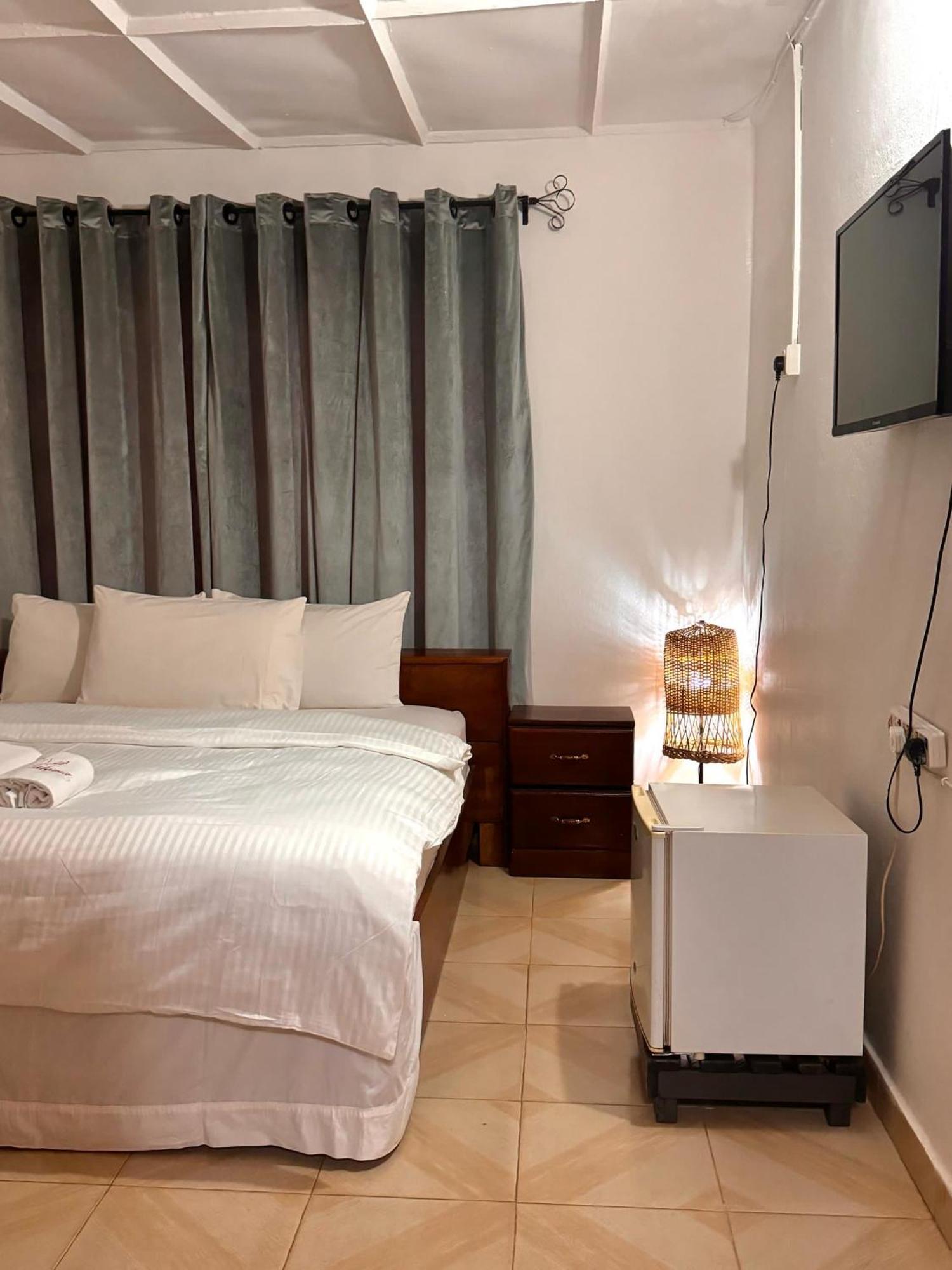 Paloma Guest House Kenema Экстерьер фото