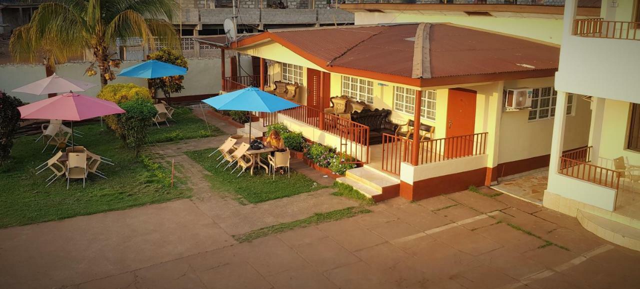 Paloma Guest House Kenema Экстерьер фото